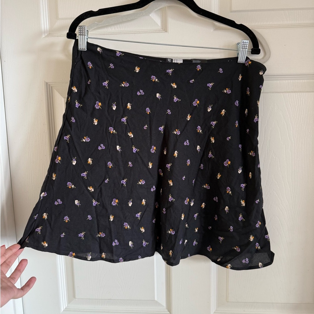 H&M Floral Black Summer Skirt